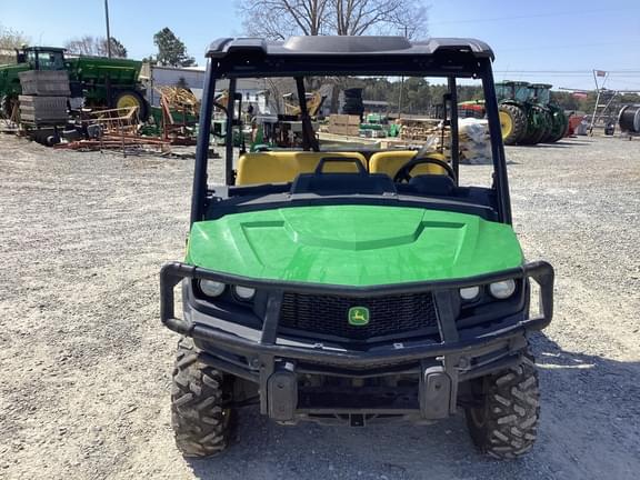 Image of John Deere XUV 835M equipment image 1