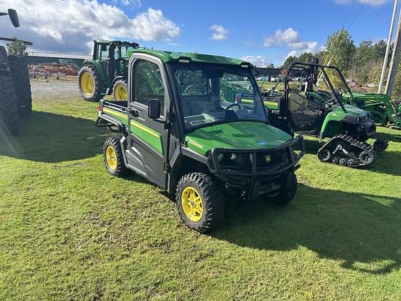 Image of John Deere XUV 835R equipment image 1