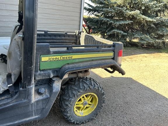 Image of John Deere XUV 835R equipment image 2