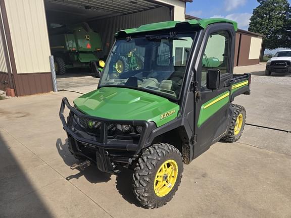 Image of John Deere XUV 835R Primary image