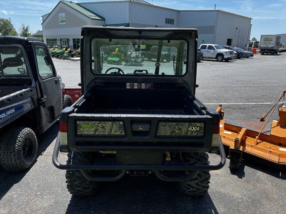 Image of John Deere XUV 835M equipment image 3