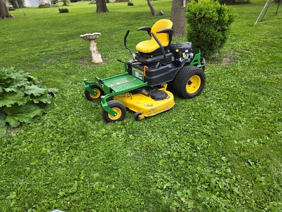 Image of John Deere Z335E Primary image