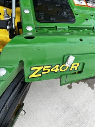Image of John Deere Z540R equipment image 4