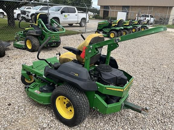 Image of John Deere Z720E equipment image 3