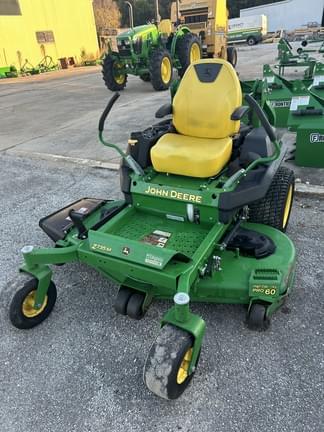 Image of John Deere Z735M equipment image 1