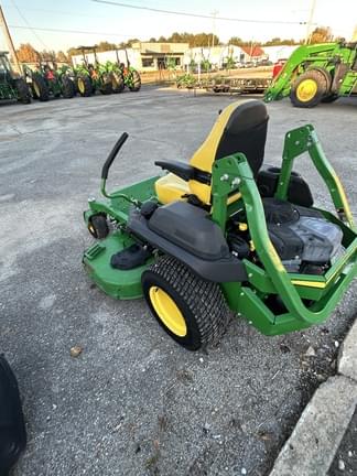 Image of John Deere Z735M equipment image 4