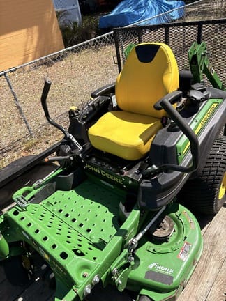 2020 John Deere Z915E Equipment Image0