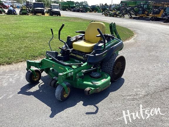 Image of John Deere Z915E equipment image 1