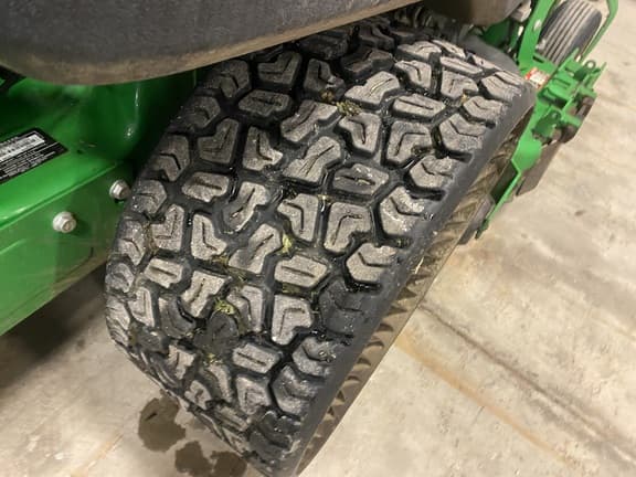 Image of John Deere Z930M equipment image 3