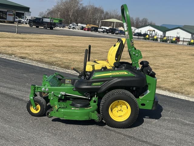 Image of John Deere Z930M equipment image 1