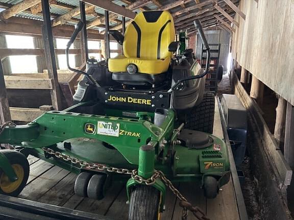 Image of John Deere Z930R equipment image 1
