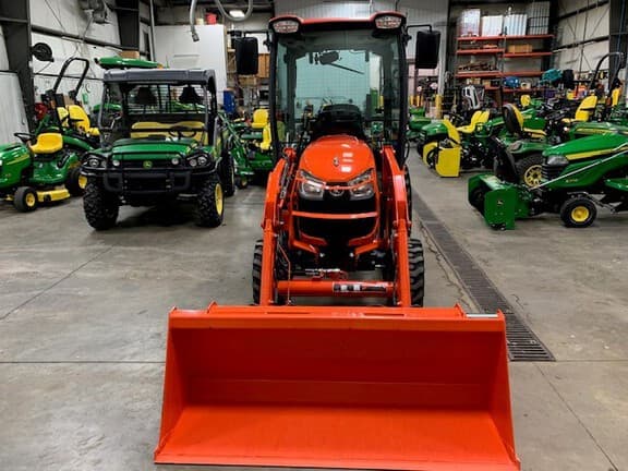 Image of Kubota B3350 equipment image 4