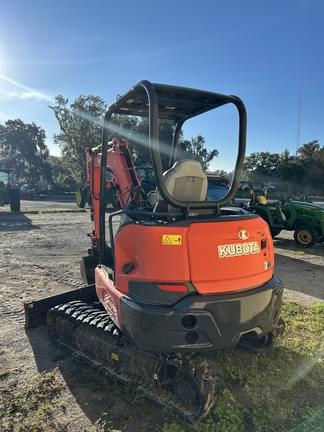 Image of Kubota KX033-4 equipment image 3