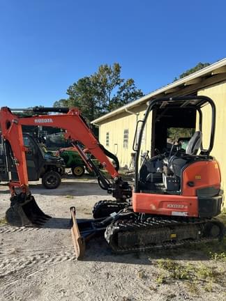 Image of Kubota KX033-4 equipment image 2