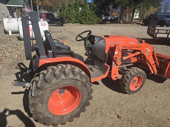 Image of Kubota LX2610 equipment image 1