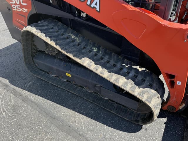 Image of Kubota SVL95-2S equipment image 4