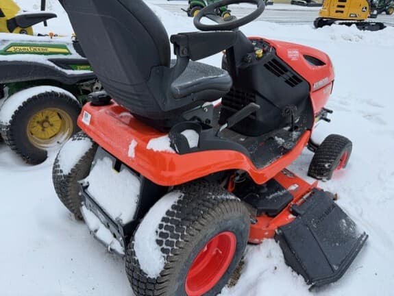 Image of Kubota T2290 equipment image 3