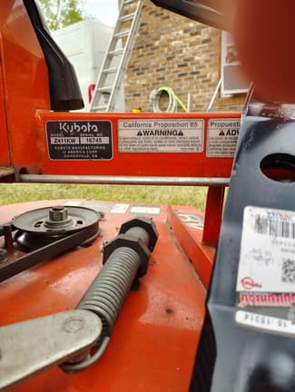 Image of Kubota Z411KW equipment image 1