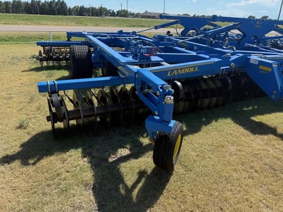 Image of Landoll 7530 equipment image 4