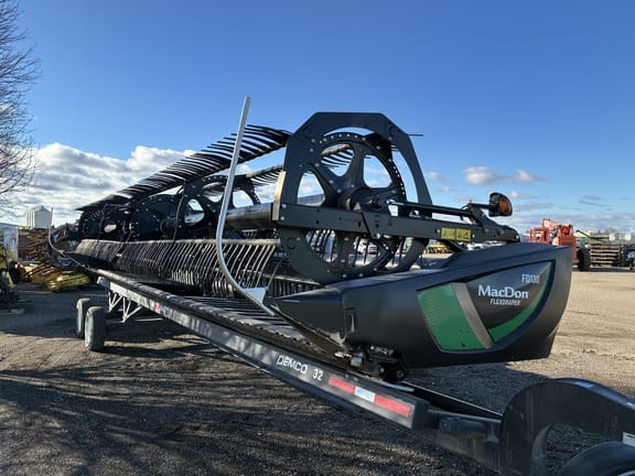 2020 MacDon FD130 Equipment Image0
