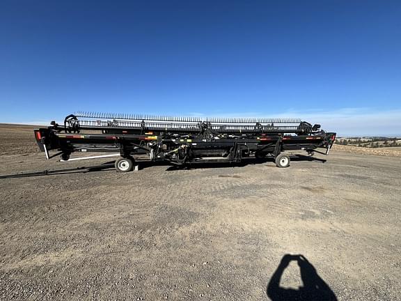 Image of MacDon FD140 equipment image 1