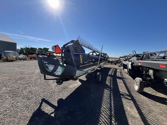 Image of MacDon FD140 equipment image 2