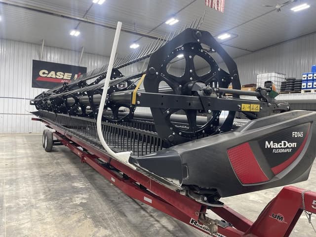 Image of MacDon FD145 equipment image 3