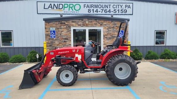 2020 Mahindra 1626 Equipment Image0