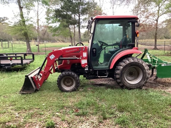 2020 Mahindra 1635 HST Equipment Image0