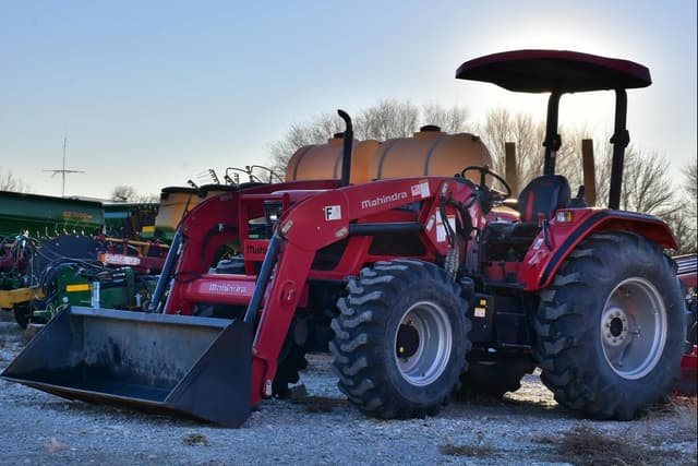 Image of Mahindra 6075 equipment image 3