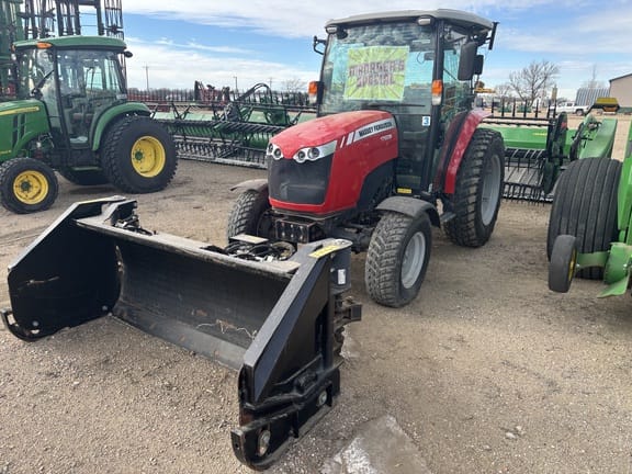 2020 Massey Ferguson 1760M Equipment Image0