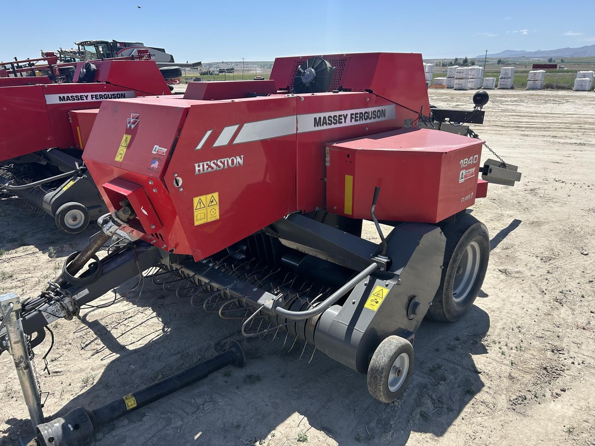 2020 Massey Ferguson 1840 Equipment Image0