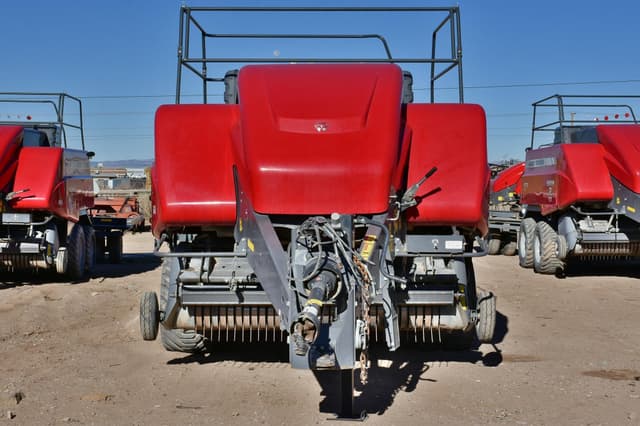 Image of Massey Ferguson 2270 equipment image 1