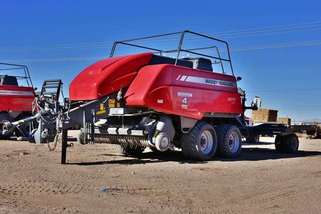 Image of Massey Ferguson 2270 equipment image 2