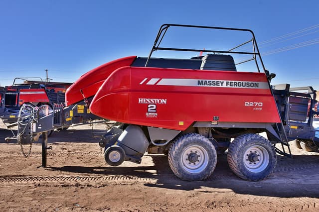 Image of Massey Ferguson 2270 equipment image 3