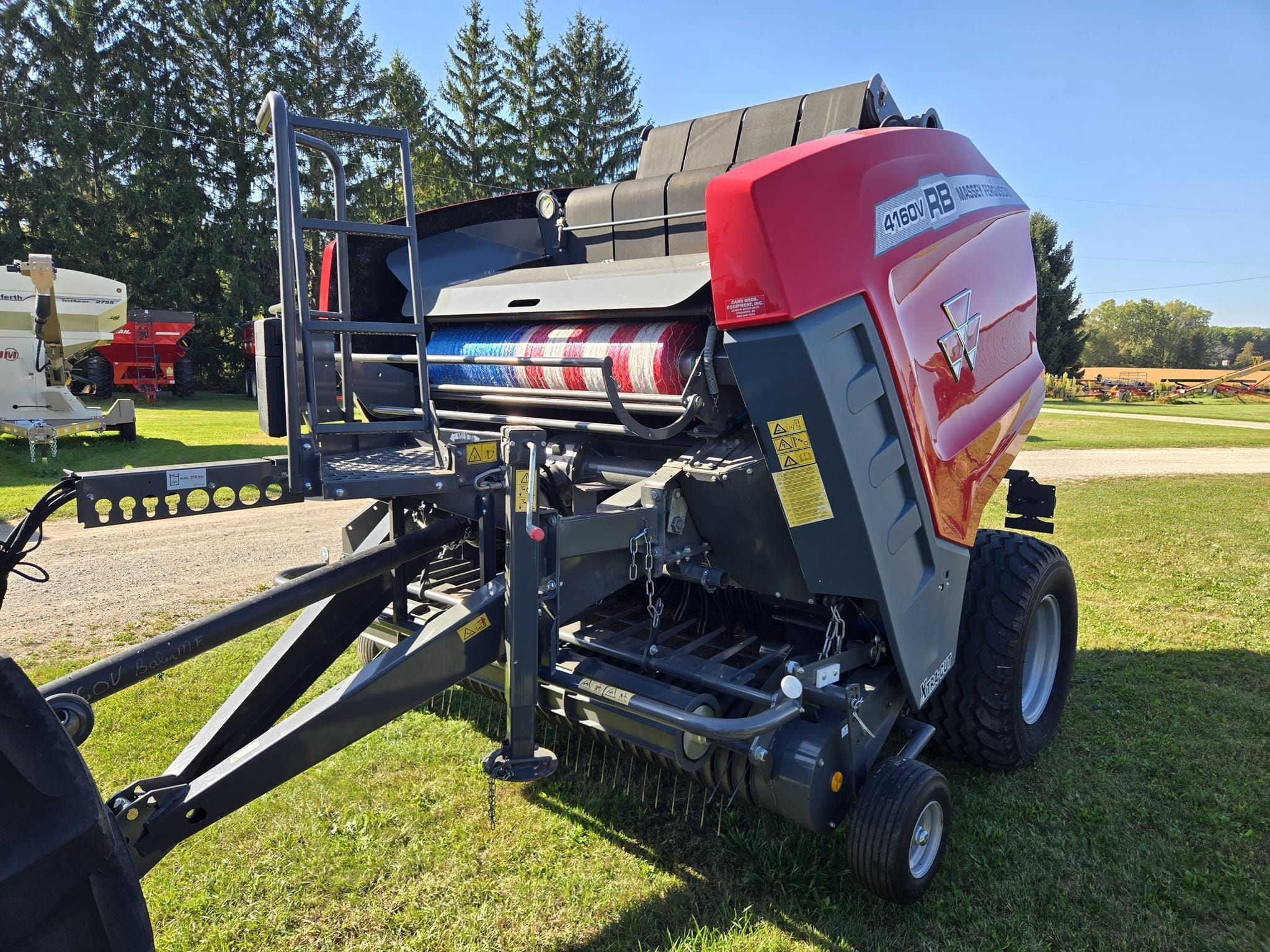 2020 Massey Ferguson 4160V Equipment Image0