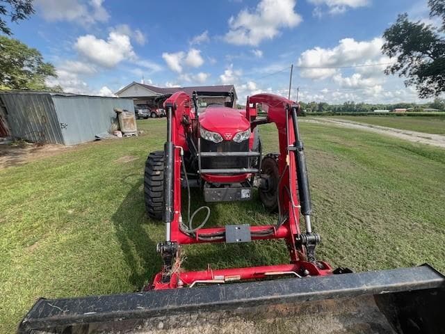 Image of Massey Ferguson 4707 equipment image 4