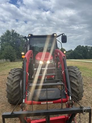 Image of Massey Ferguson 5710 equipment image 2