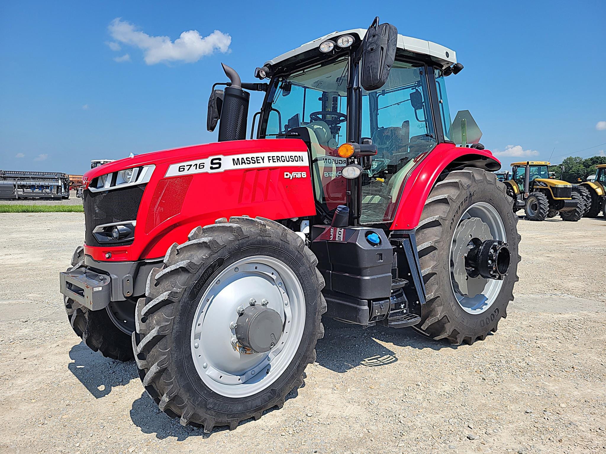 2020 Massey Ferguson 6716S Equipment Image0