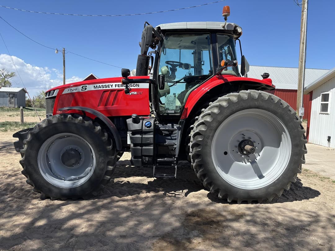 Image of Massey Ferguson 7726S Primary image