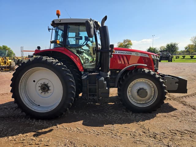 Image of Massey Ferguson 7726S equipment image 4