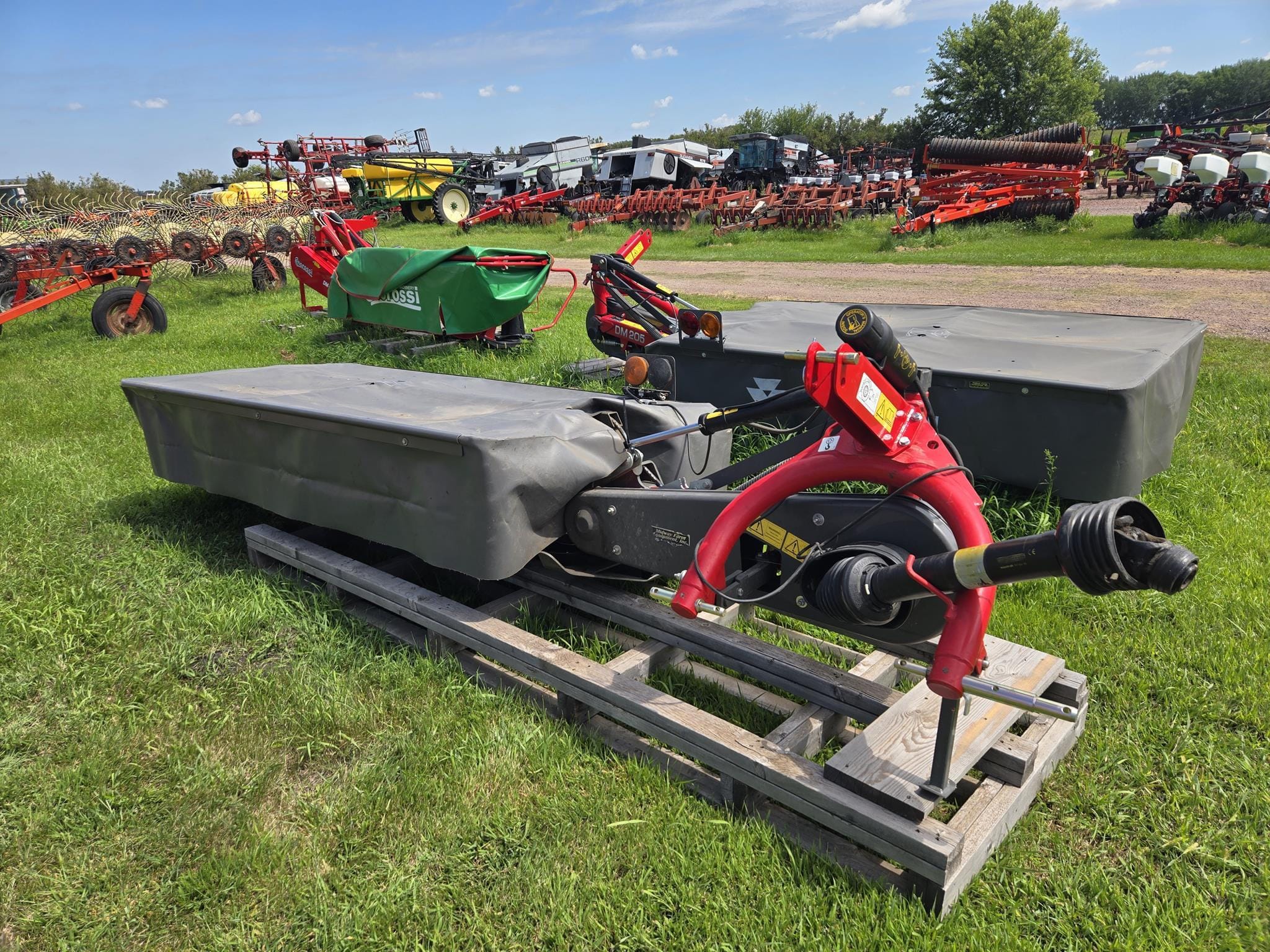 2020 Massey Ferguson DM246 Equipment Image0