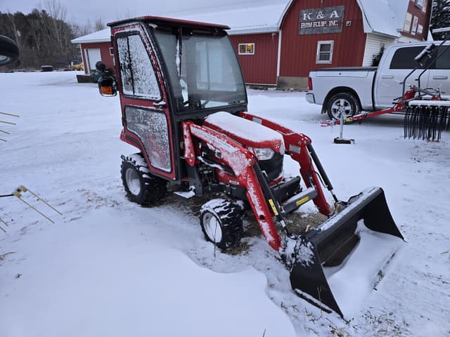 Image of Massey Ferguson GC1725M equipment image 2