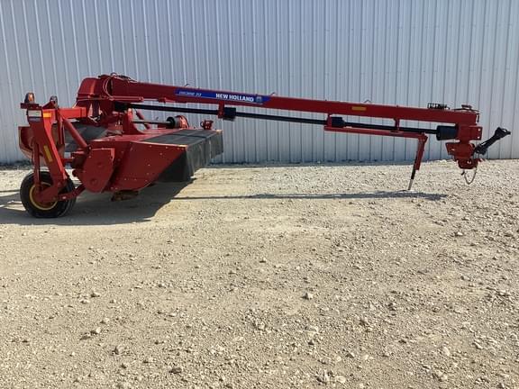 Image of New Holland 313 equipment image 4