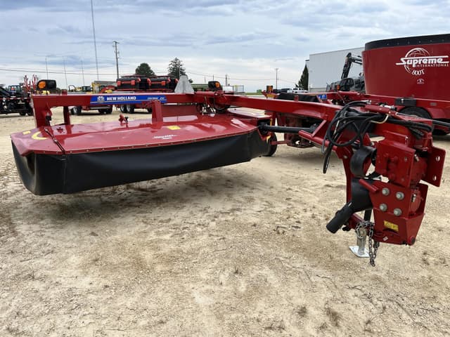 Image of New Holland 210 equipment image 1