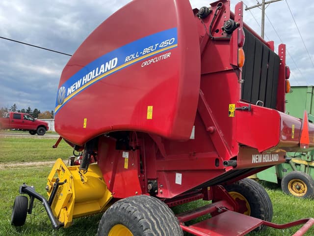 Image of New Holland RB450 equipment image 3