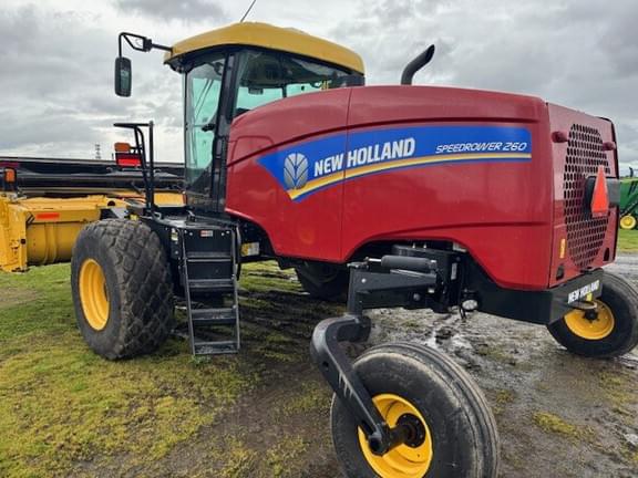 Image of New Holland 260 equipment image 2