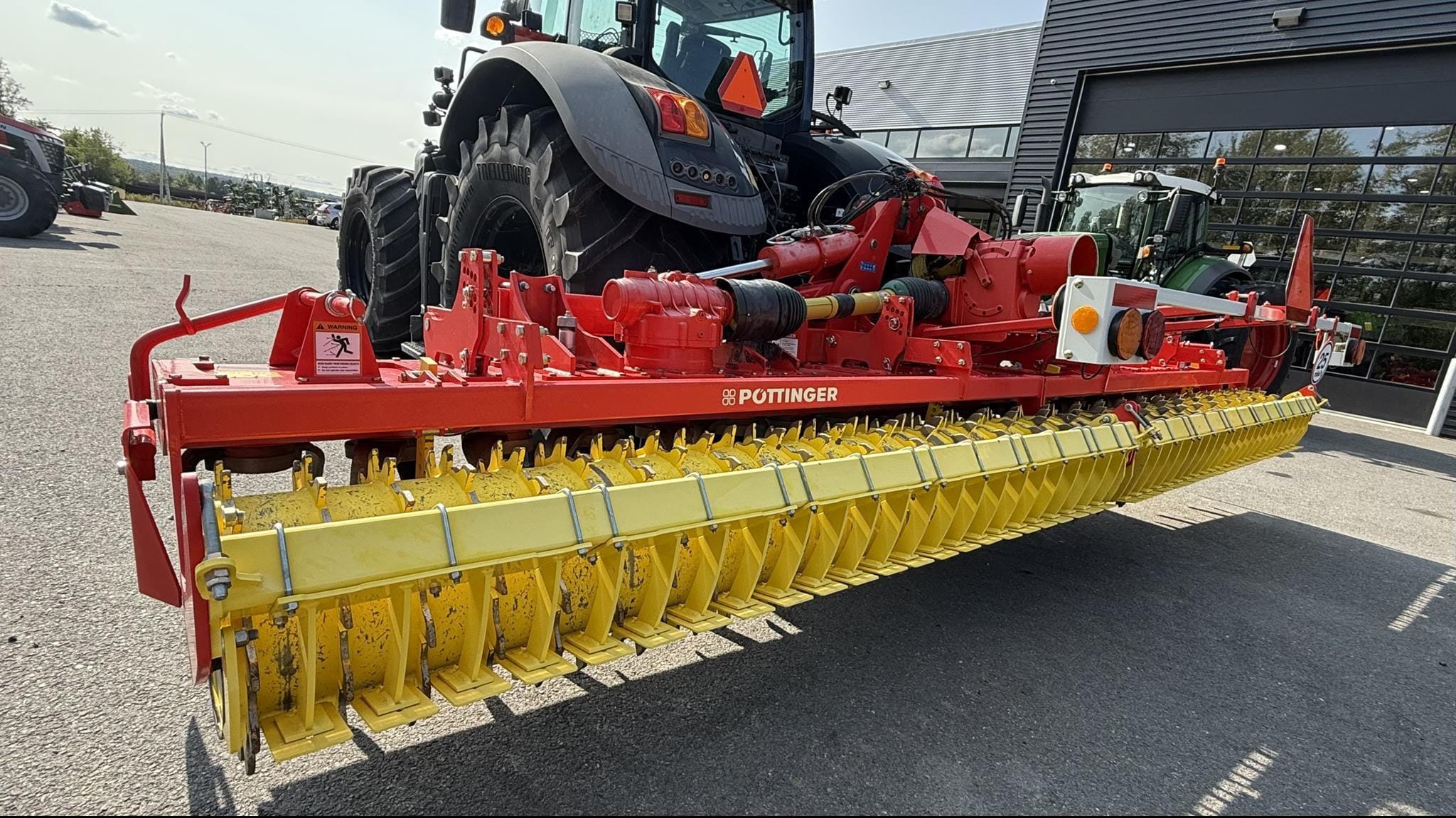2020 Pottinger Lion 6000 Equipment Image0