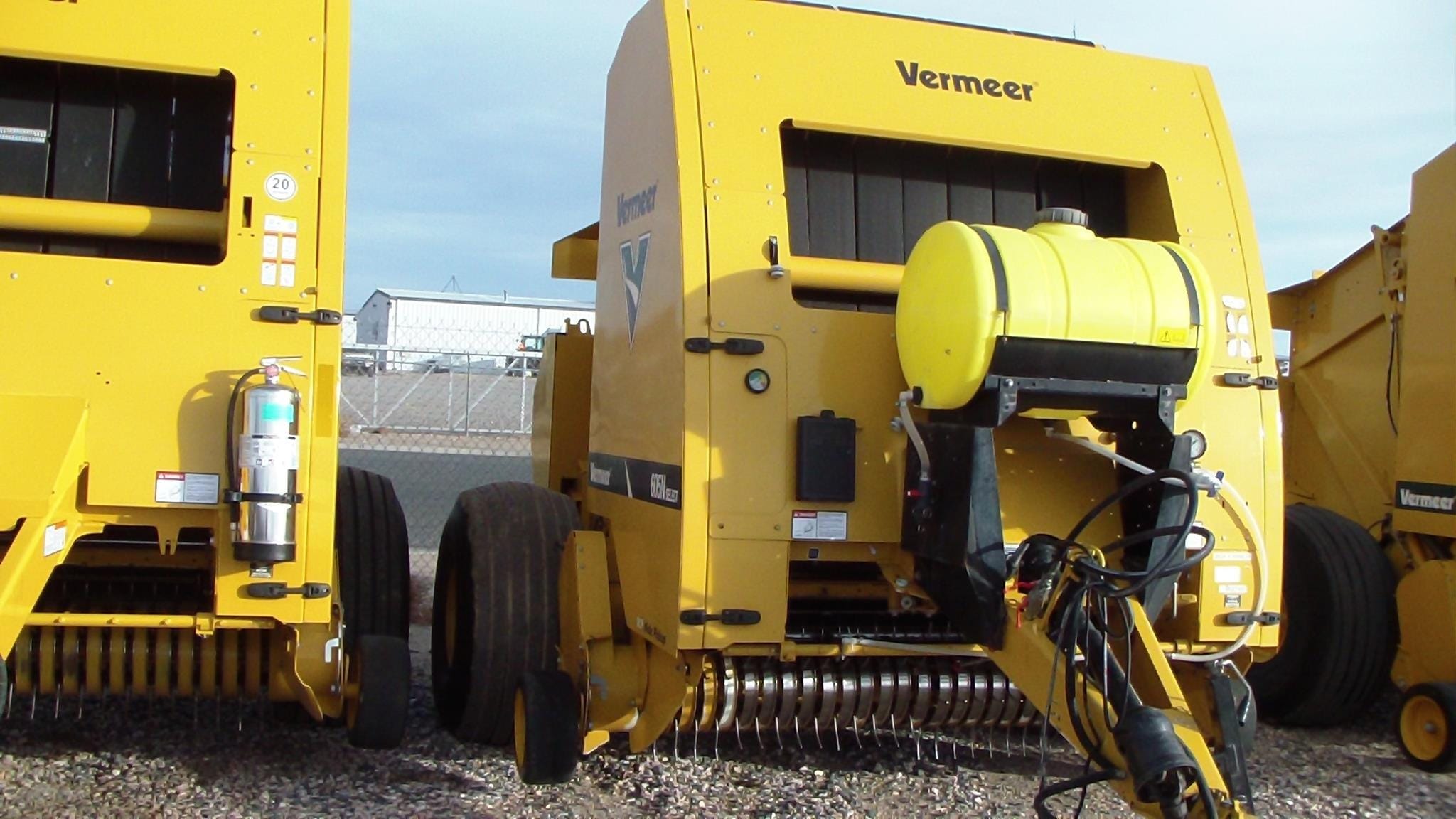 2020 Vermeer 605N Equipment Image0