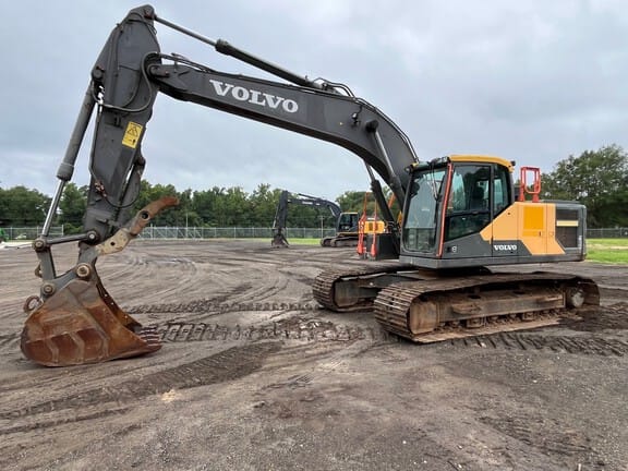 2020 Volvo EC200EL Equipment Image0